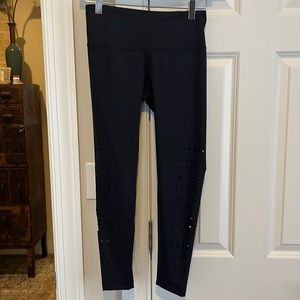 New Kira Grace Tribal Cut Out Leggings Small